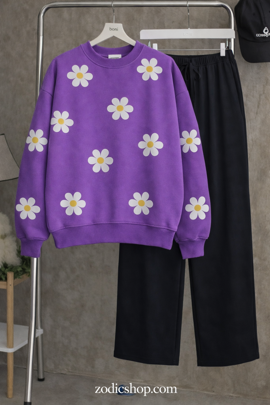 Deep Purple Daisy Sweatshirt & Trouser Combo