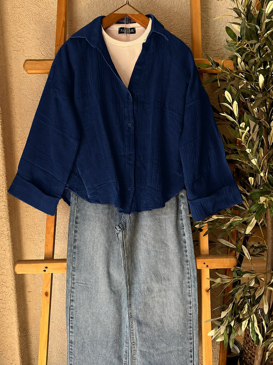 Navy blue button-down shirt combo