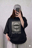 Oversized Drop Shoulder Graphic T-Shirt – Black Lips Frame Print